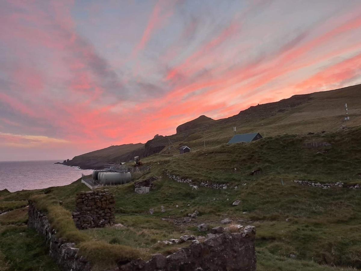 The Old House Close To The Ferry To Mykines Sørvágur Exterior foto